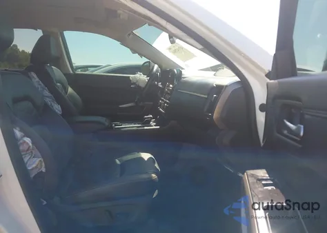 2022 Nissan Pathfinder Platinum 4Wd from USA, damaged, VIN 5N1DR3DK7NC207099